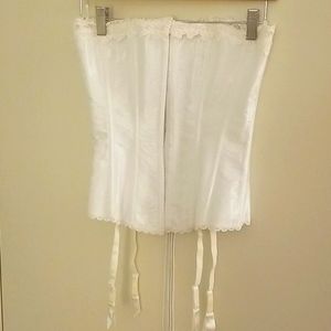 Fredericks of Hollywood white corset sz small